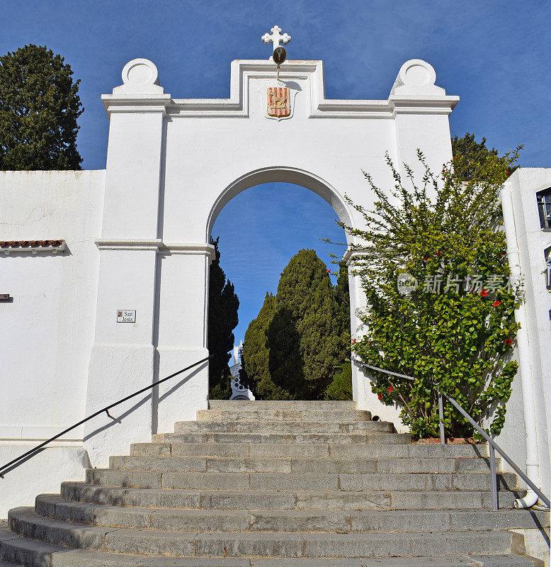 西班牙巴塞罗那Canet de Mar公墓的入口